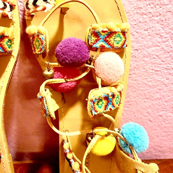 Sandals - Picture 5 of 7